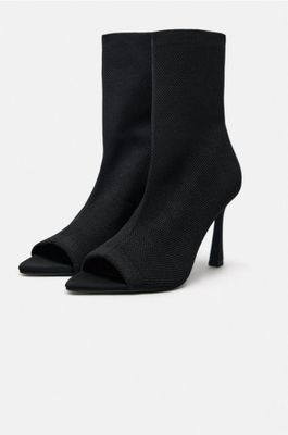 Ботинки от ZARA, новые с биркой