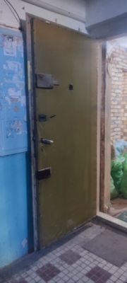 Дверь входная в хорошем состоянии