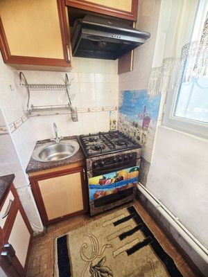Xalqlar dustligi saroyi Metrosi yonida kvartira- Peshkom 2 daqiqa yól