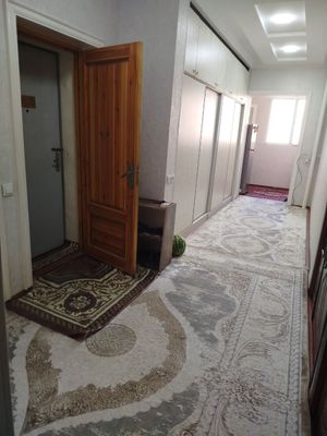 Omazor tumani 2 etaj 3 xona dom