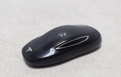 Tesla Model S пульт брилок