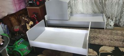 Bolalar mebeli 5 talik , ovqatlanadgan stol