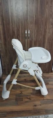 Складной детский стульчик для кормления