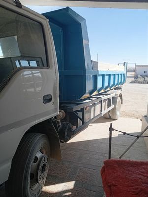 ISUZU 2022 srochna sotiladi