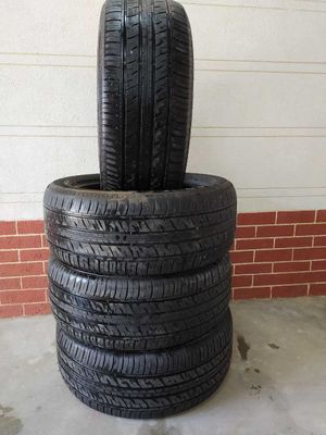 Продаётся 21 дюймовые шины 275/50R21. Lexus 570