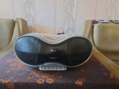 Lg магнитофон CD, FM, кассета