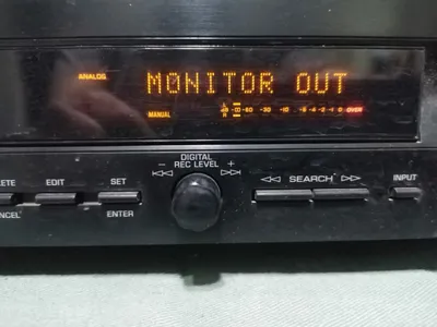 Минидиск Yamaha с Dolby декодером