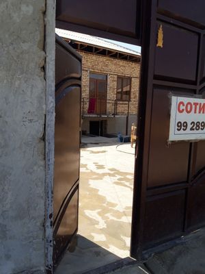Yangi hovli srochniy sotiladi