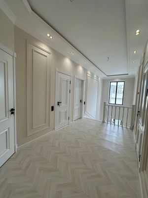 Продам Мирзо-Улугбекский районе Луначарском 1,3 соток 3 уровня 5 комна