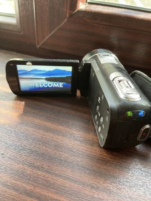 Продается видеокамера Soni HD-600 б. у