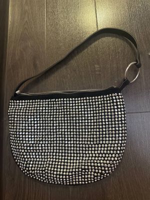 оригинальная сумочка Bershka