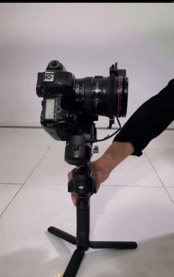 Canon 6D sroshni sotiladi
