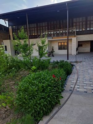 участок 9 сот 3 кахрамон постдан 4 км эски шорода
