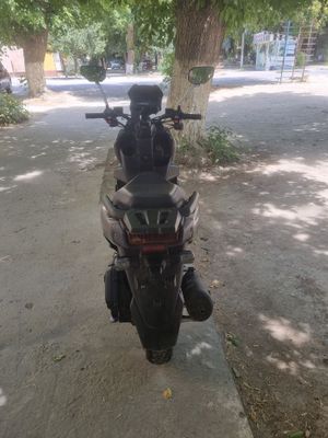 Tank skuter sotiladi