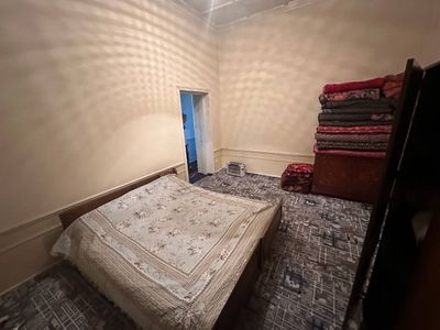 Chilonzor metrosi yonida ijaraga uy bez makler studentlar yo oialag