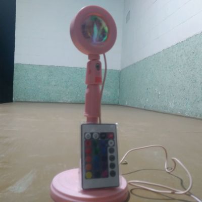 Rangli Chiroq - Studio uchun maxsus