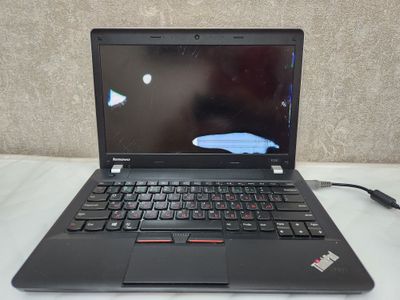 Lenovo ThinkPad Е330