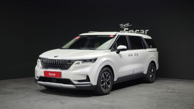 Kia Carnival 9-Seater Prestige