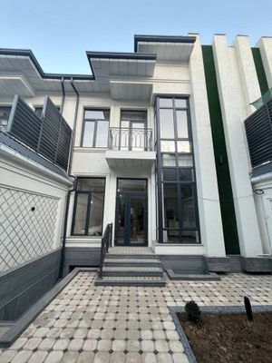 Zamona ro’parasi kottedj 1.9 sotx