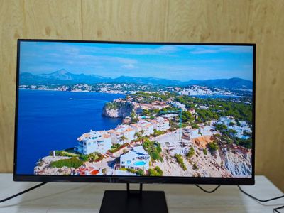 Продается комплект: игровой кейс + монитор