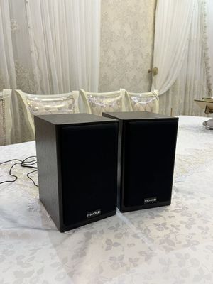 Microlab B72 – Kuchli Stereo Kolonkalari Sotiladi!