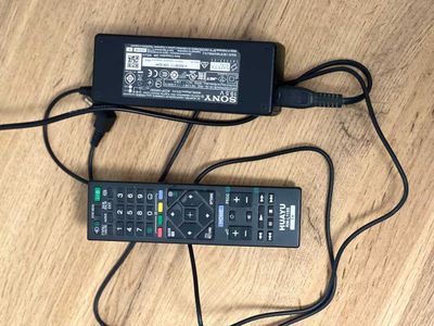 Продаю телевизор Sony Bravia + Smart Приставка