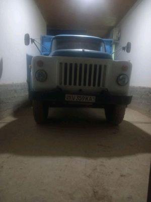 gaz 53 sotiladi 5700$