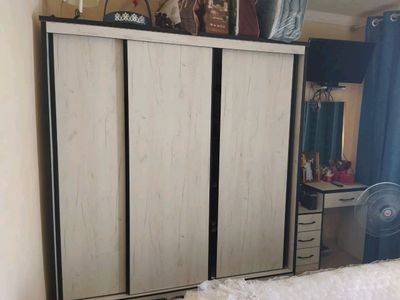 продаётся спальный гарнитур за 3.600.000 сум