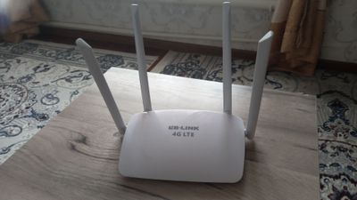 Wifi router sotiladi