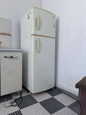Продаётся холодильник LG