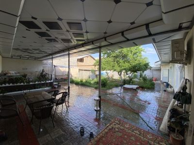 Bektemir tumani uy sotiladi 5 sotik maklersiz narxi yana kelishiladi