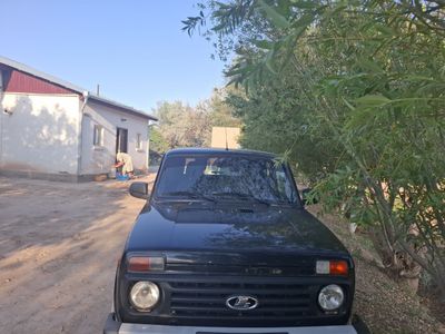 Lada Niva 2021y, kraska tozza