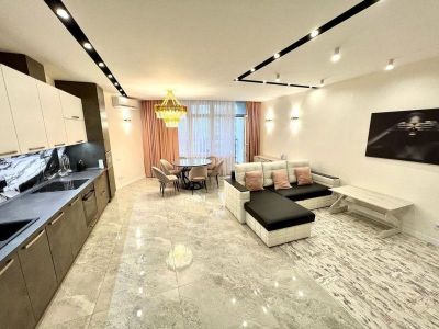 4-комнатная квартира (евростиль) за 350$
