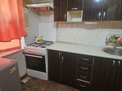 SROCHNA 1etaj 2xonali uy ijaraga beriladi