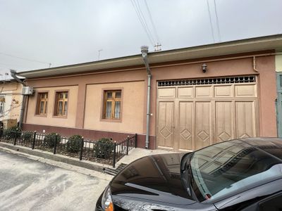 Срочна сергели янги хает 5.5 сотих ховли сотилади
