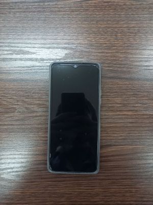 Продается Телефон Vivo Y31. Озу-4гб Память-128гб.