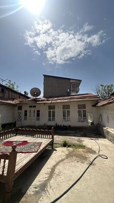 Chorsu eski shahardan uchastka sotiladi