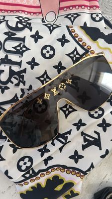 Очки LV