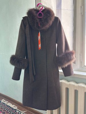 Продам женское пальто