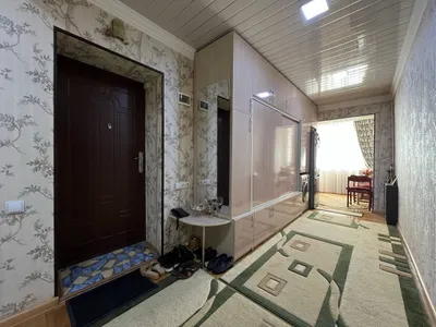 Трёхкомнатная 70м2 77 серия .