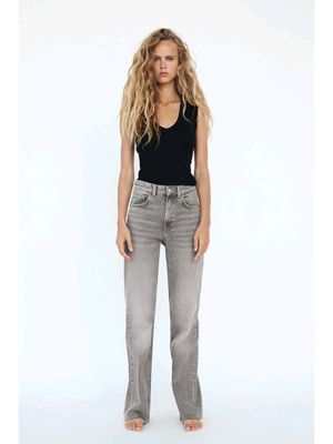 продаются джинсы (zara)