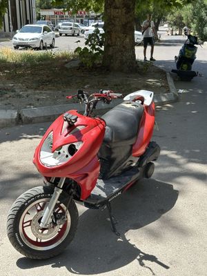 Продаю скутер Stels