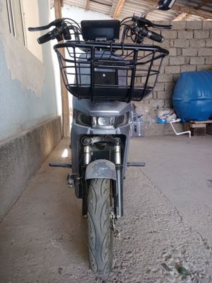 Skuter 5 akumlyatorligi