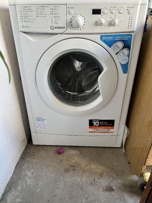Indesit kir moshina b/u