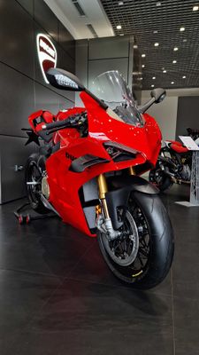 Orzuingizdagi mototsikl — Ducati Panigale V4 S