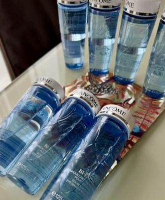 Lancôme. Средство для снятия макияжа с глаз Bi-Facil от Lancôme