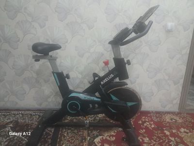 Велотренажёрная велосипед