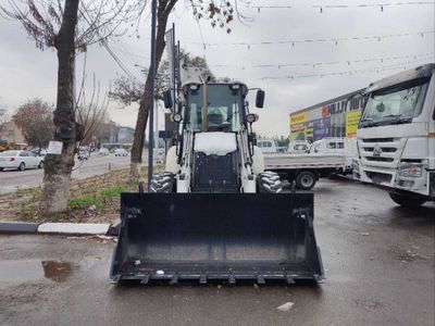 Amerikalik Ekskovator-Pogruzchik BOBCAT B750