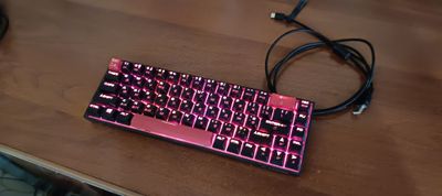 Продам игровую механическую клавиатуру 2e gaming kg380