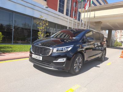 Авто с водителем Kia carnival 7местный 2020 год